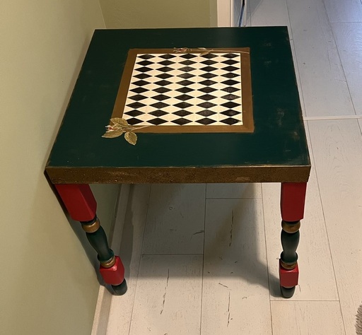 [RFA69] Hand painted "Harlequin" table
